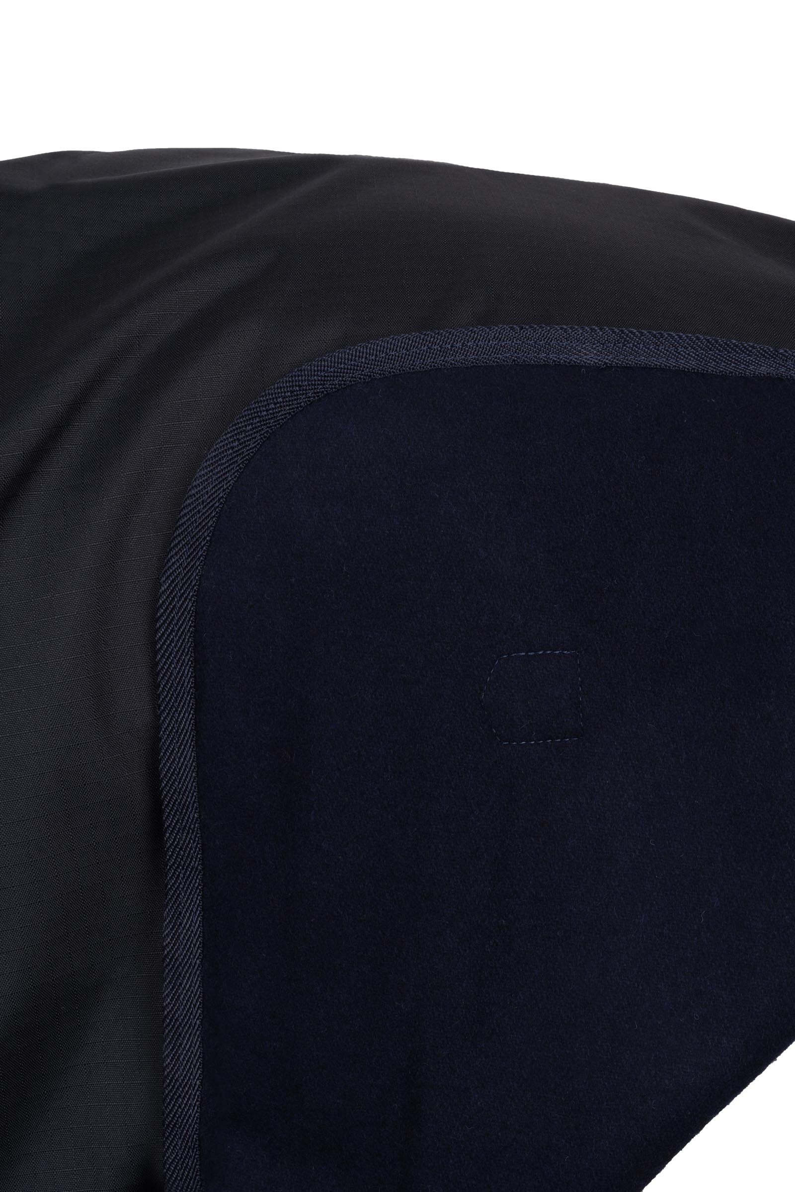 B Vertigo Lachlan 600D Rain Riding Rug With Wool Lining Horse Rugs