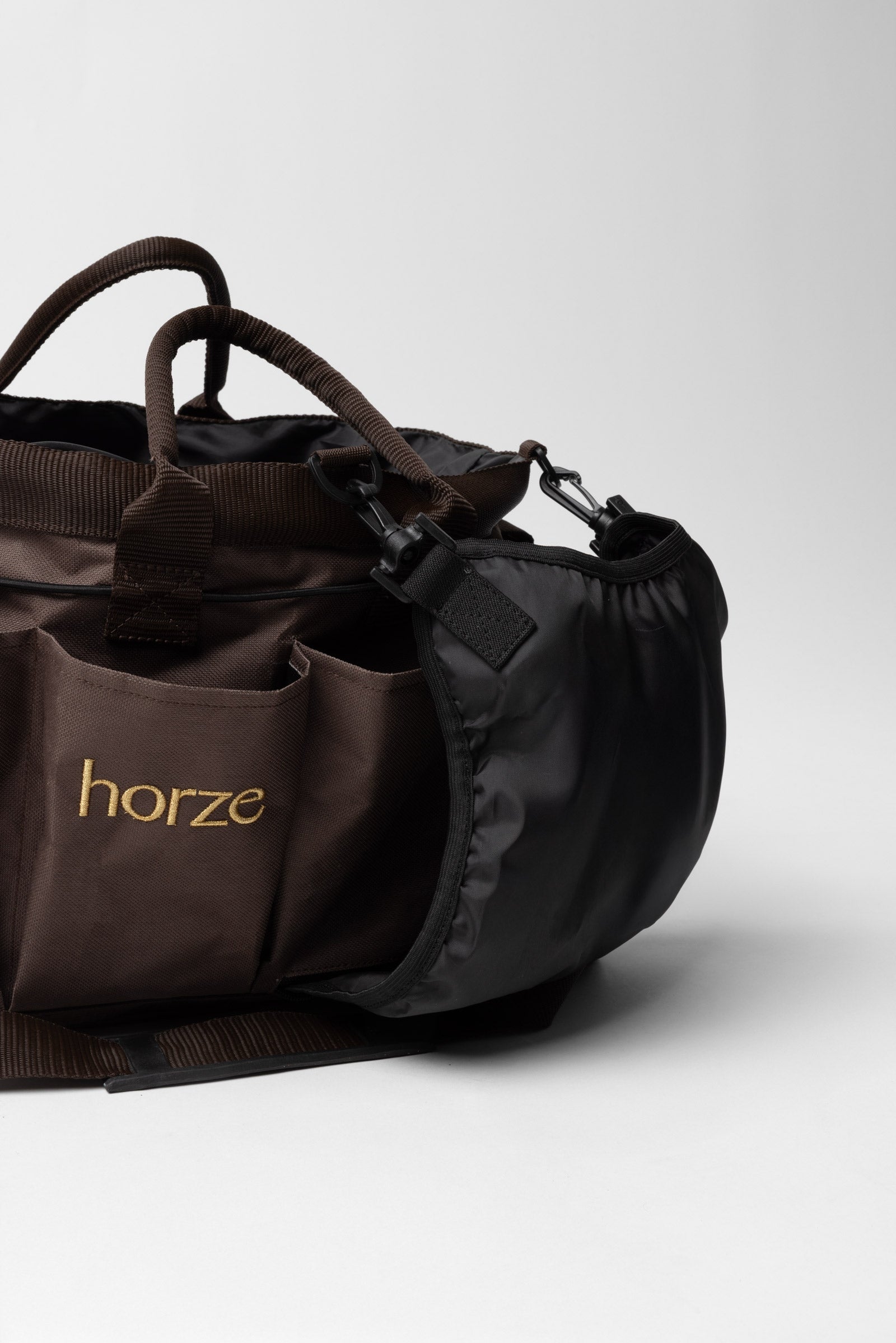 Horze Grooming Bag Horse Grooming Tools