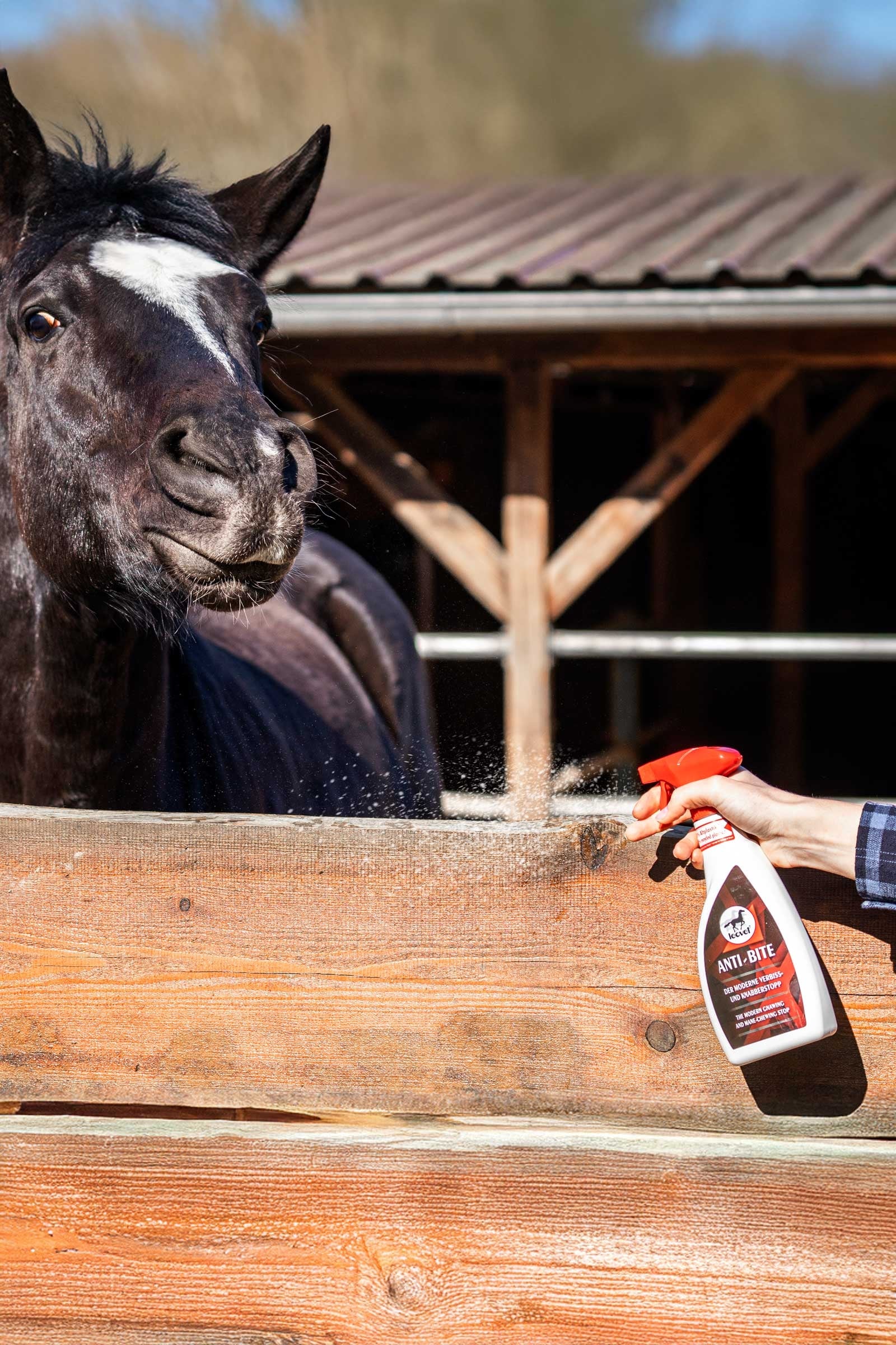 Leovet Anti-Bite Stable Equipment