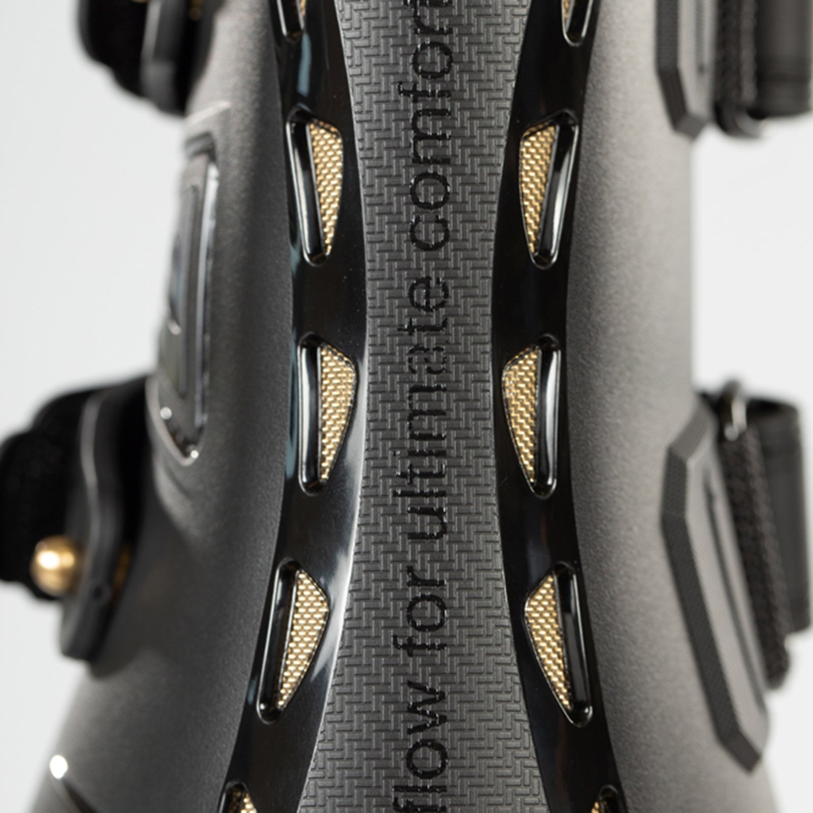 Back on Track AirFlow Tendon Boots Leg Protection & Hoof Protection for Horses