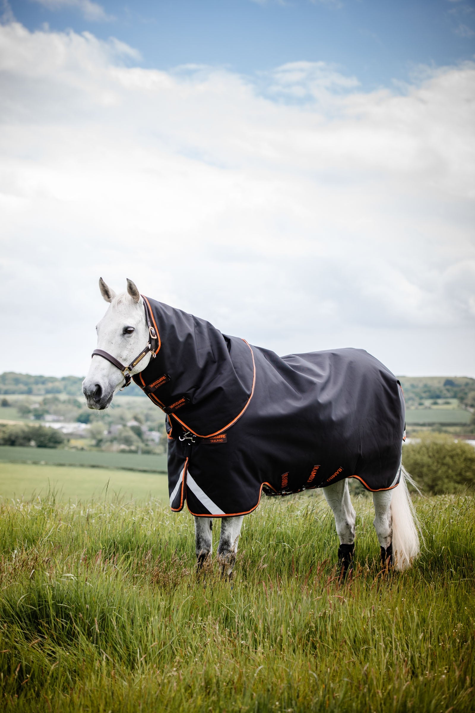 Horseware New Rambo Supreme Turnout incl. Capucha Desmontable, 200g Mantas Caballo