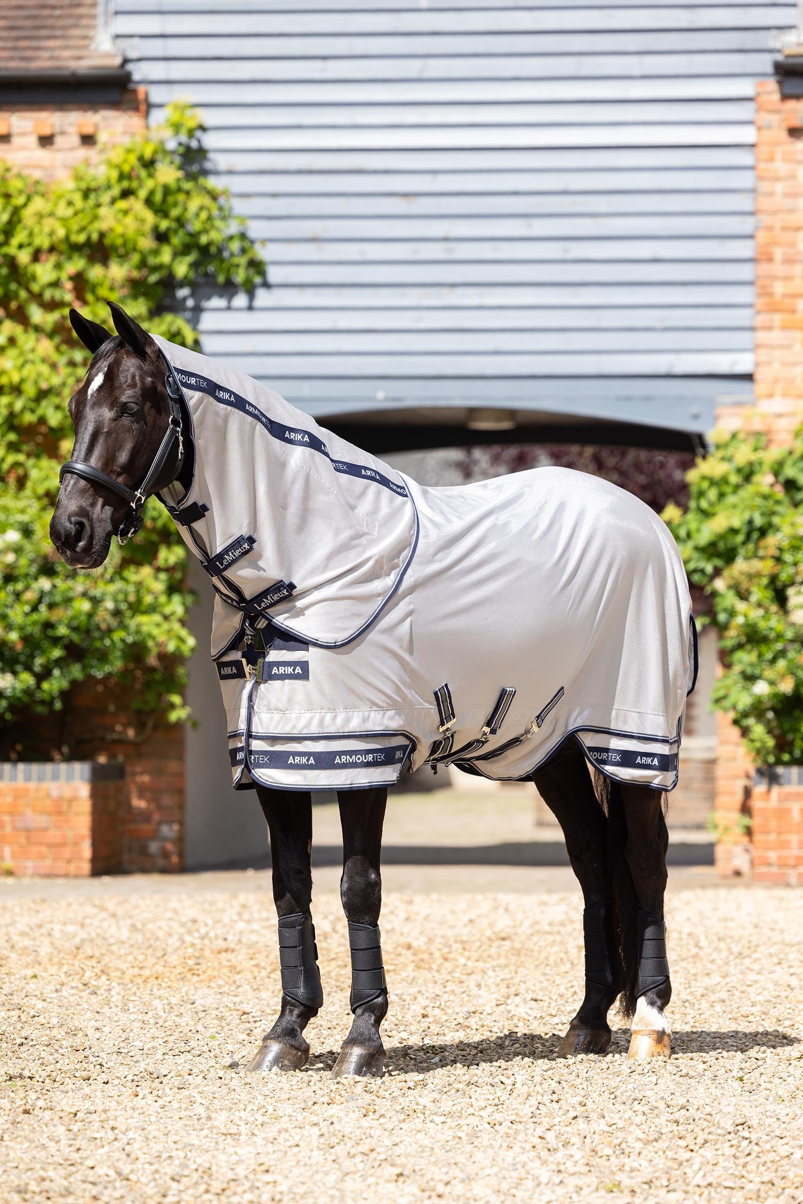 LeMieux Arika Armour-Tek manta antimoscas con cuello desmontable Mantas Caballo