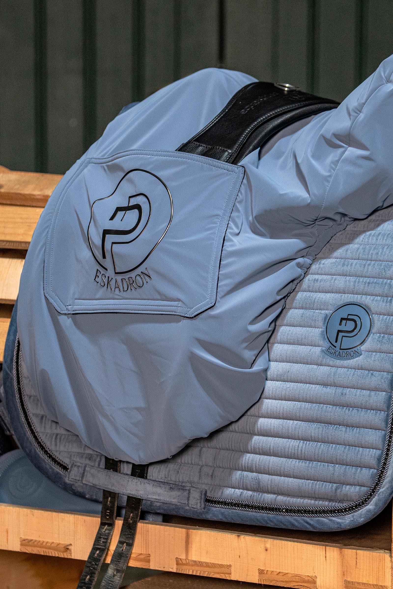 Eskadron Platinum 26 Silk Saddle Cover Saddles, Girths & Stirrups
