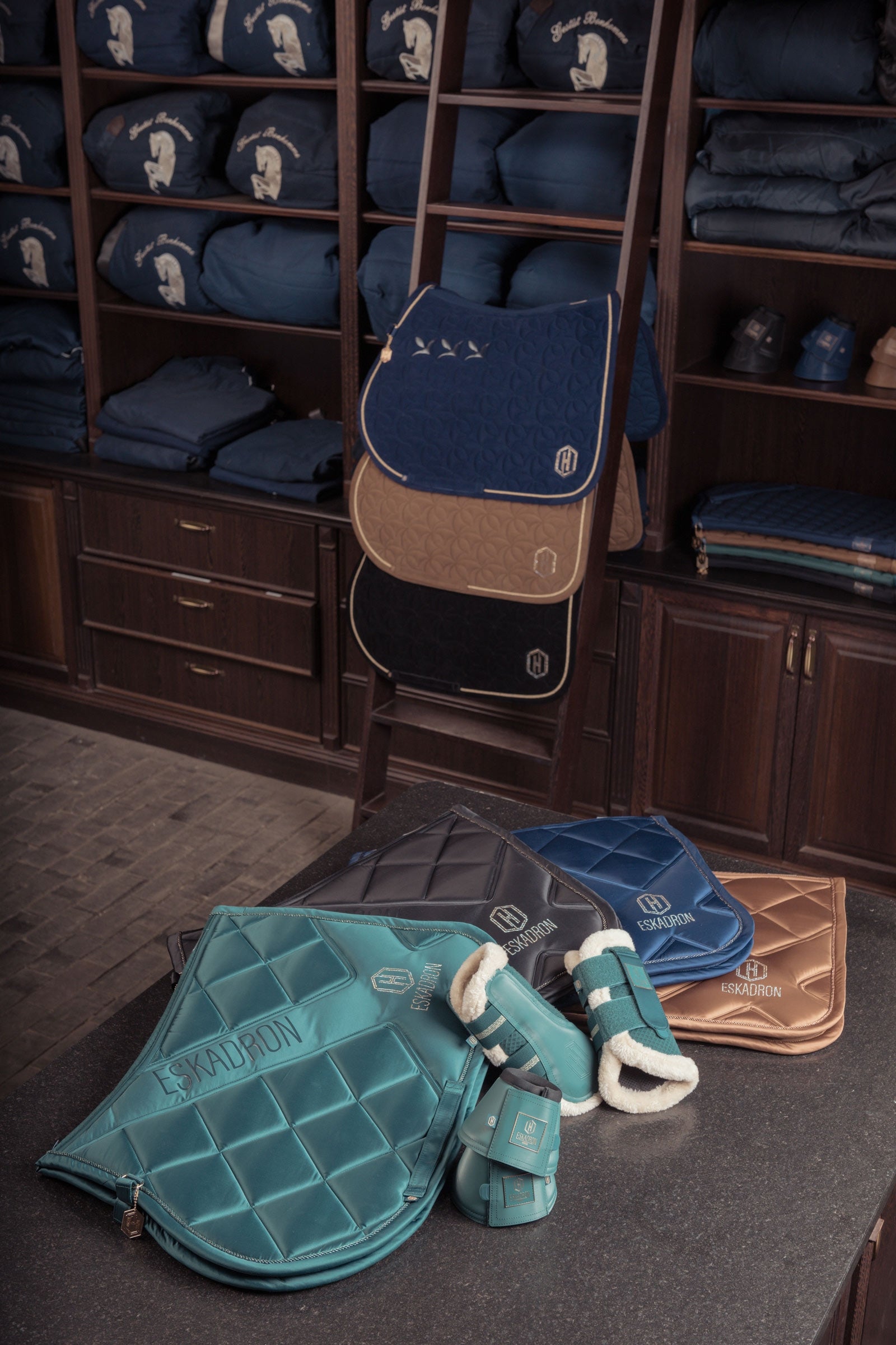 Eskadron Heritage AW24 Bicross Mattgloss Dressage Saddle Pad Saddle Pads
