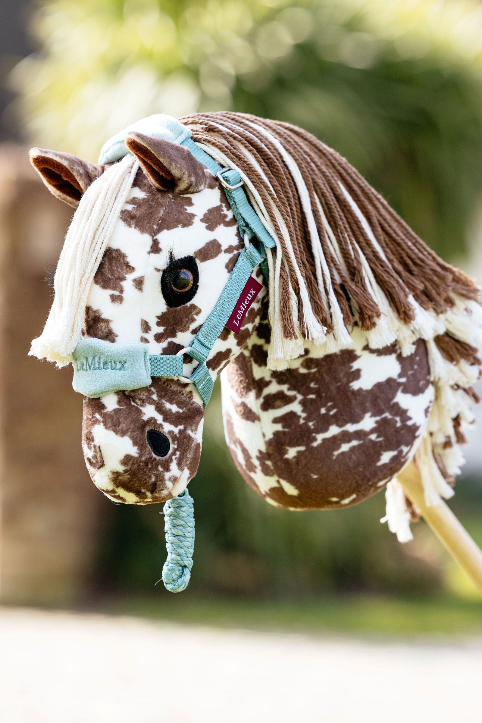 LeMieux Hobby Horse Vogue Headcollar & Leadrope Toys