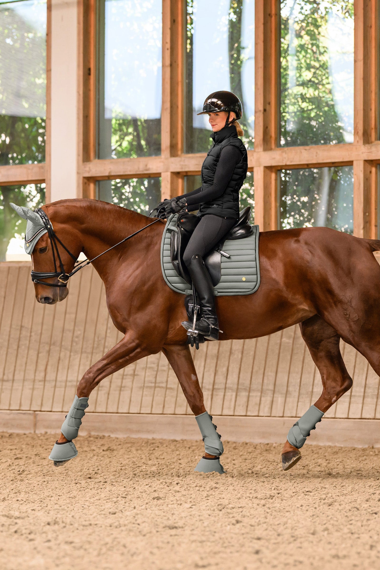 Lifestyle shot 1
