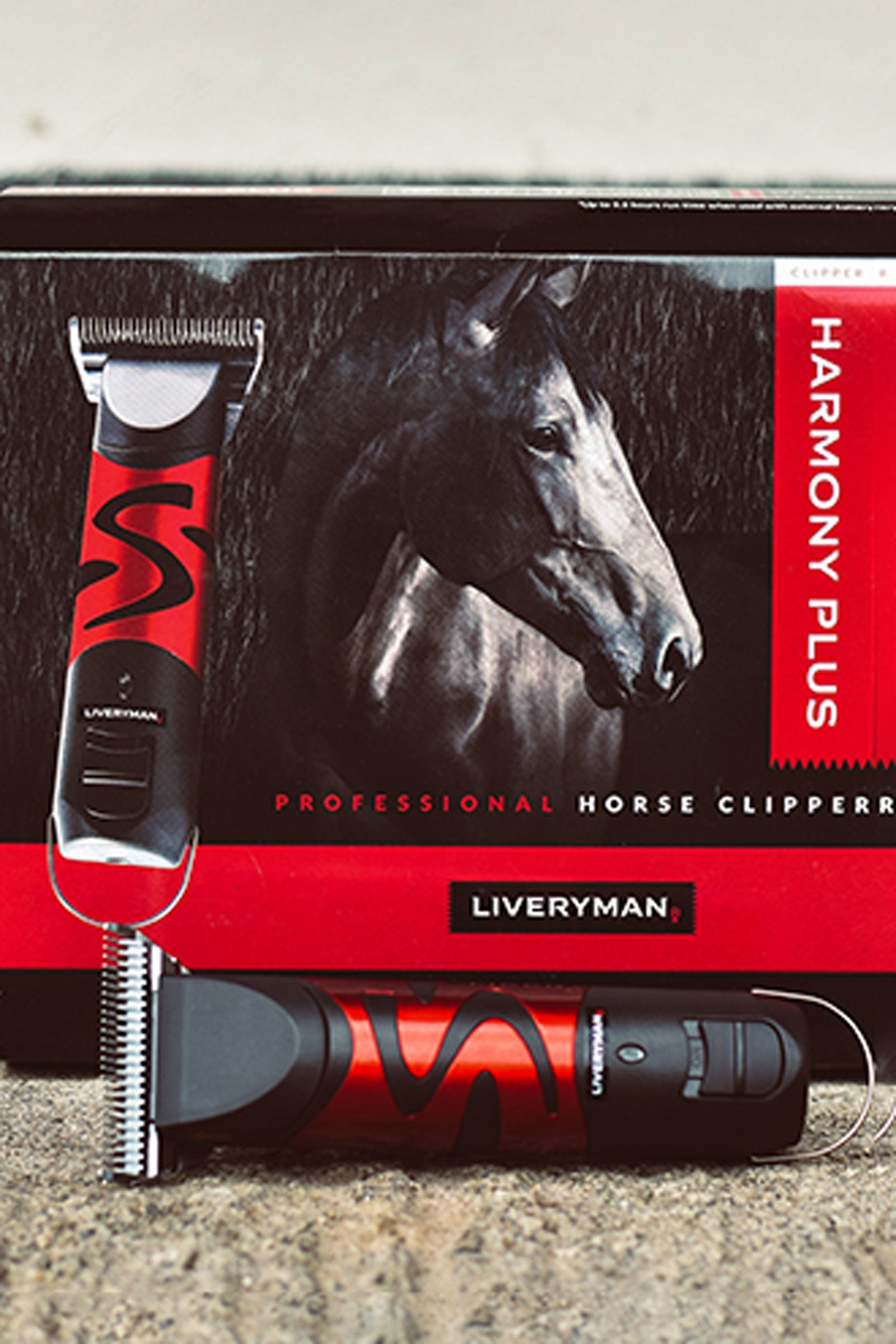 Liveryman Harmony Plus With Wide Fine Blade, 1.5 mm Horse Clipping & Trimming Tools