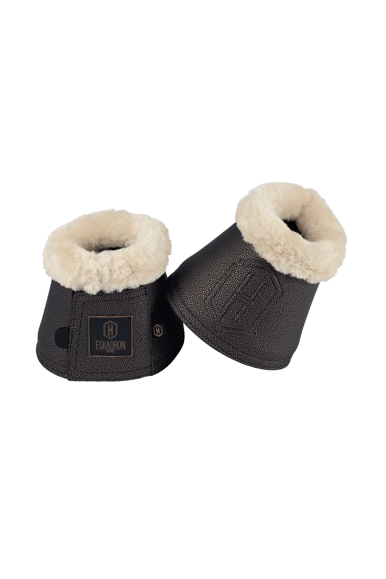 Eskadron Heritage AW24 Stingray Fauxfur Campanas Leg Protection & Hoof Protection for Horses