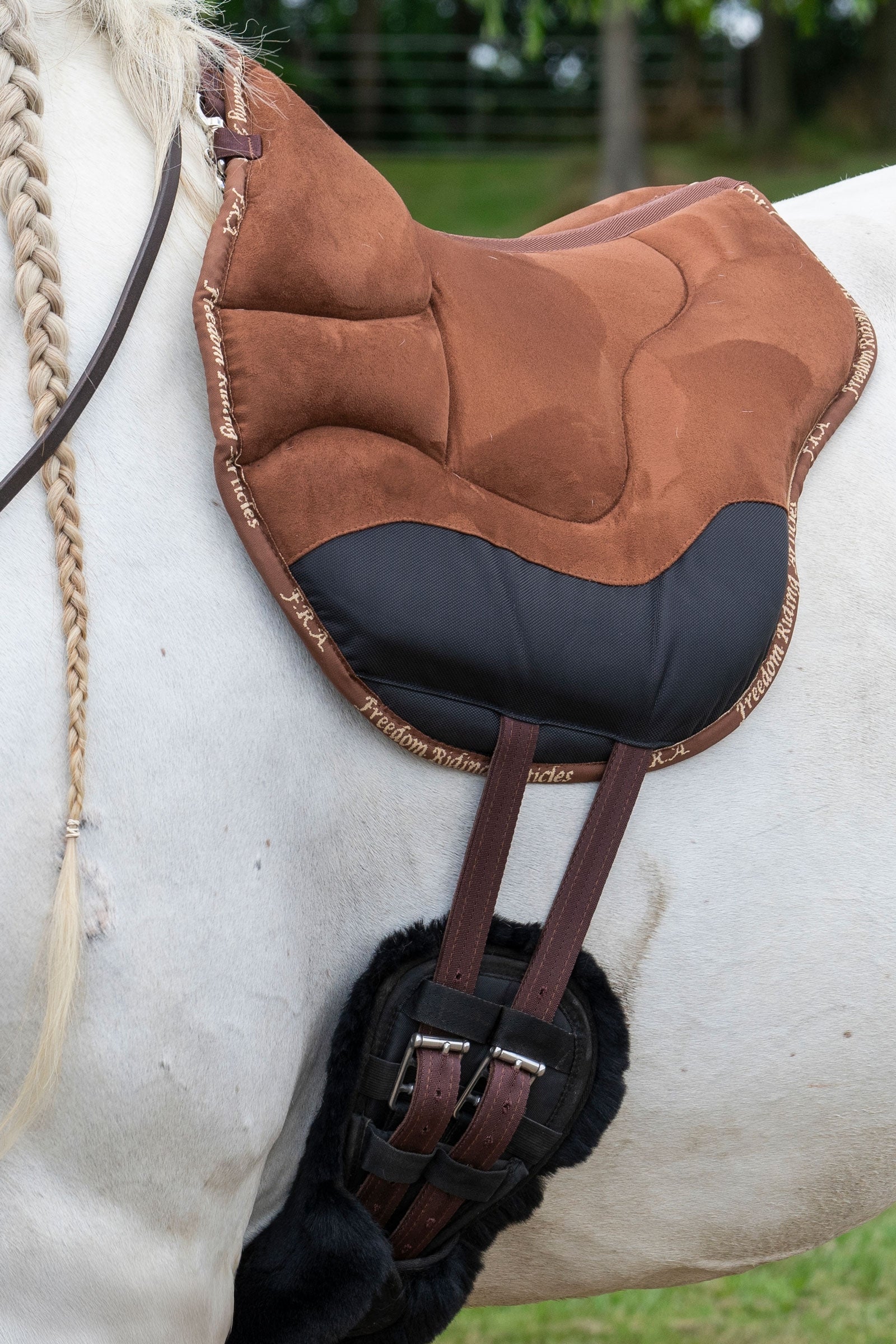 F.R.A. Freedom Riding Articles Dardo Basic Riding Pad Saddles, Girths & Stirrups
