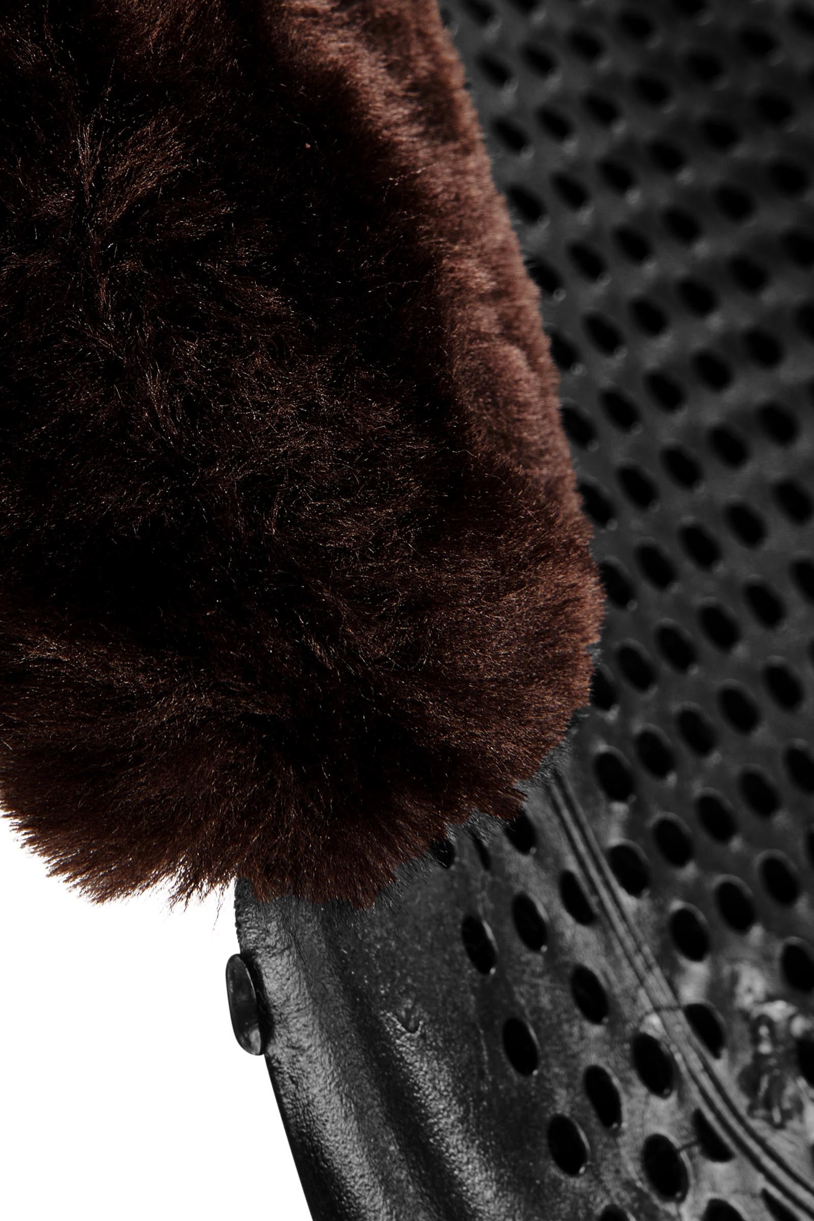 Acavallo Gel Non Slip Classic With Faux Sheepskin Cut-Out Flat Saddle Pads