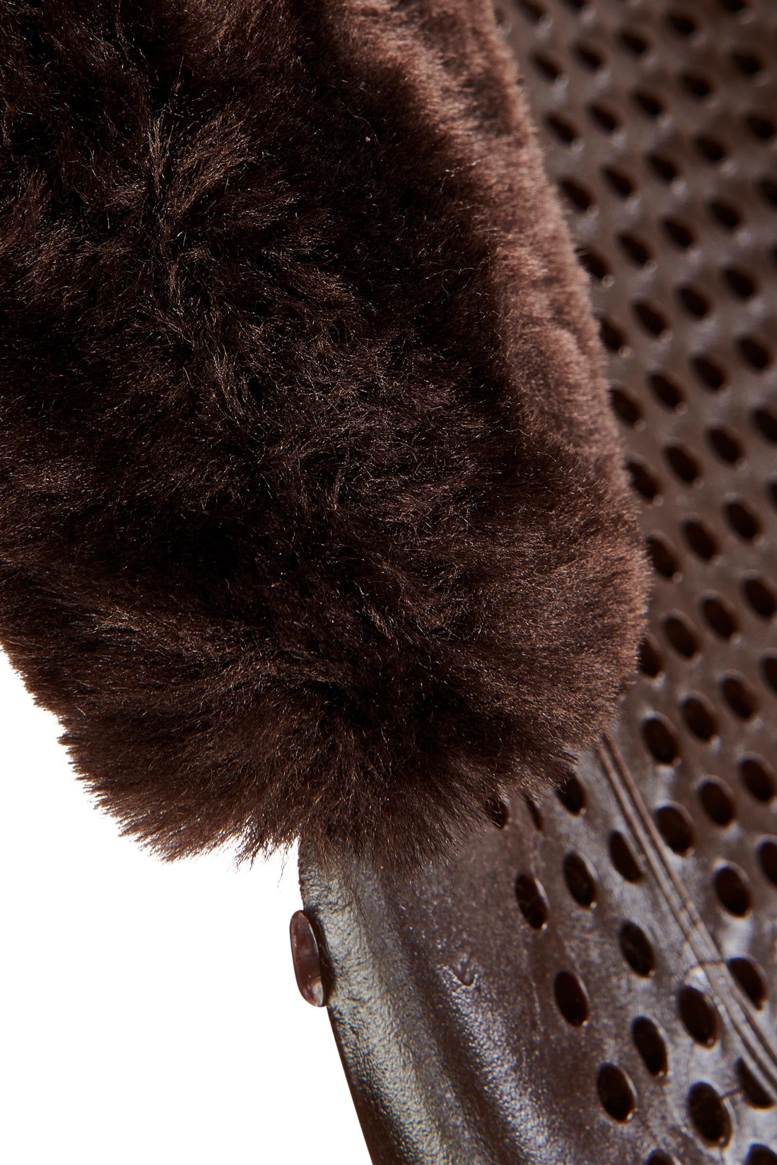 Acavallo Gel Non Slip Classic With Faux Sheepskin Cut-Out Flat Saddle Pads