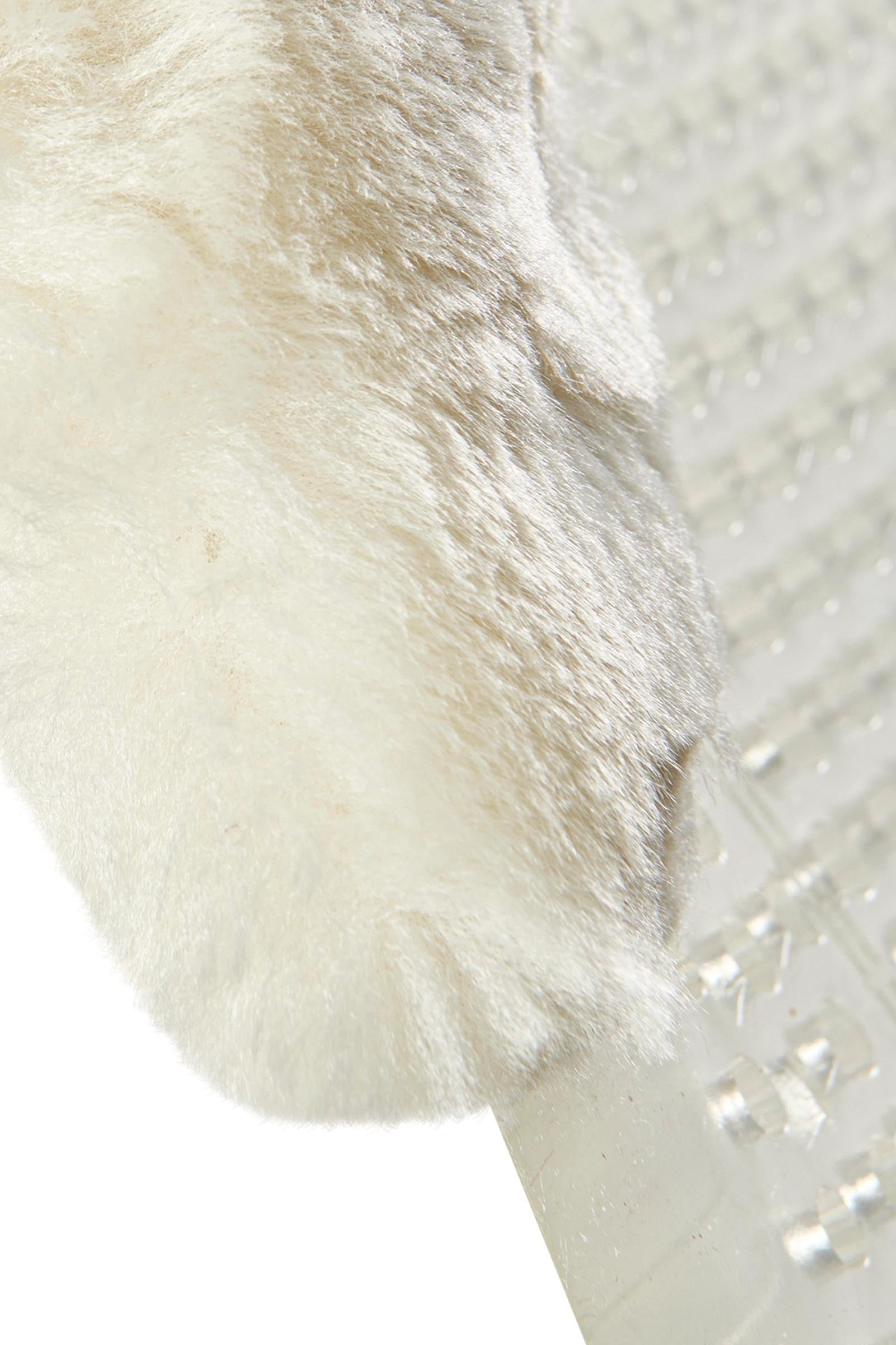 Acavallo Gel Non Slip Classic With Faux Sheepskin Cut-Out Flat Saddle Pads