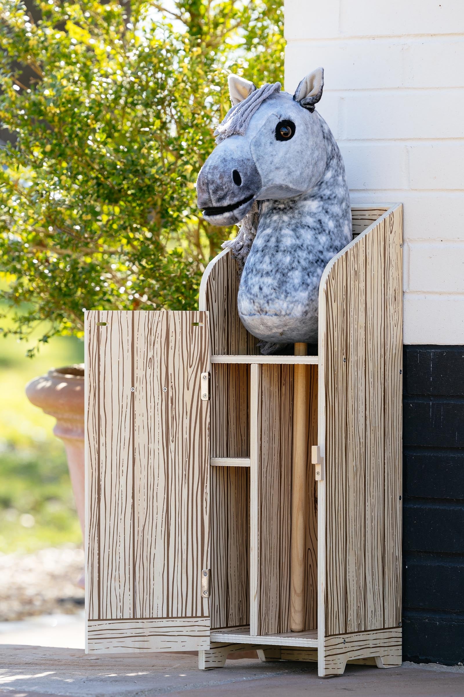 LeMieux Hobby Horse Stable Wooden Gifts & Toys