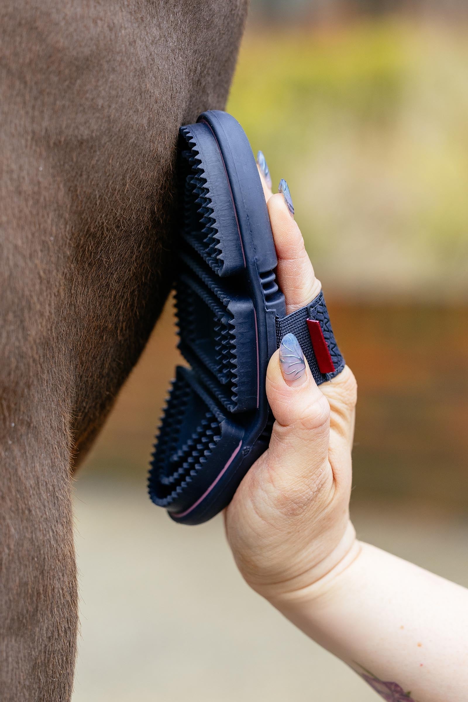 LeMieux Flexi Curry Comb Horse Grooming Tools