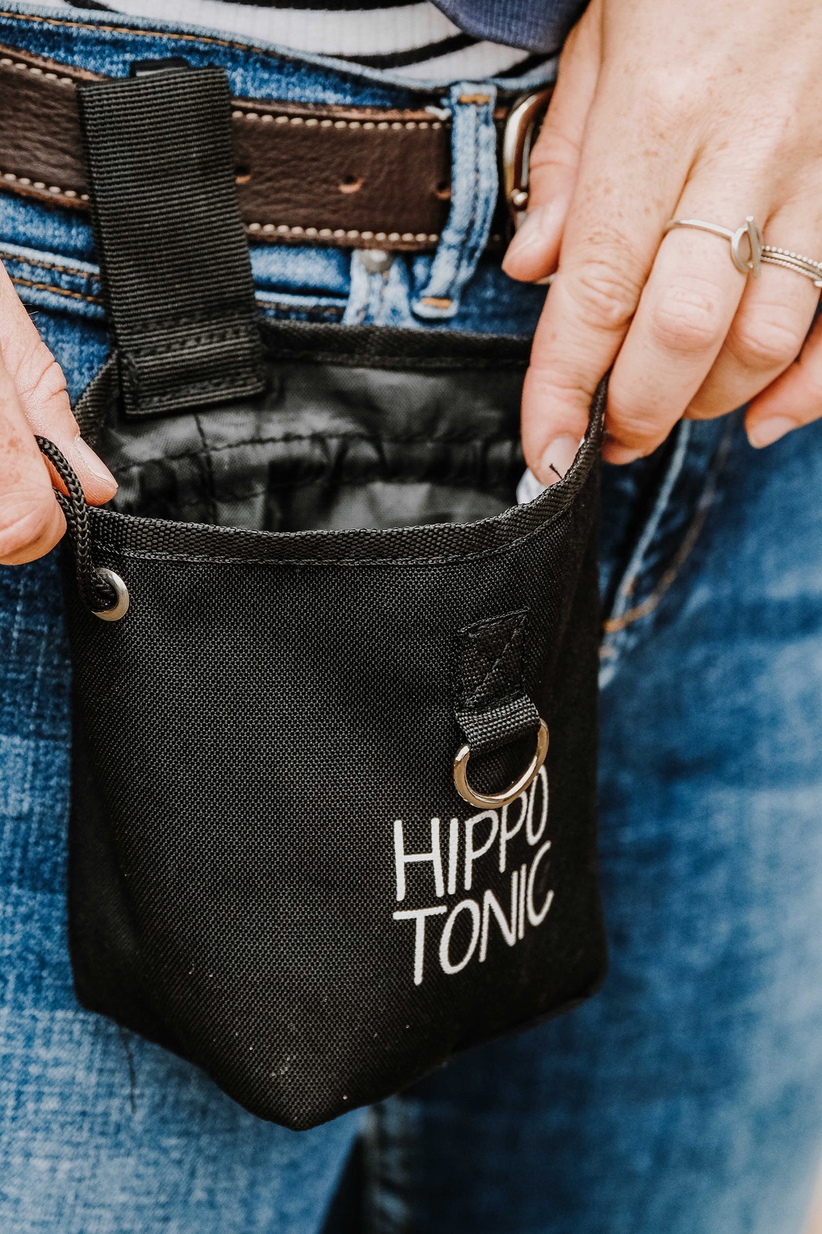 HIPPOTONIC Small Treat Pouch Horse Feed & Nutrition