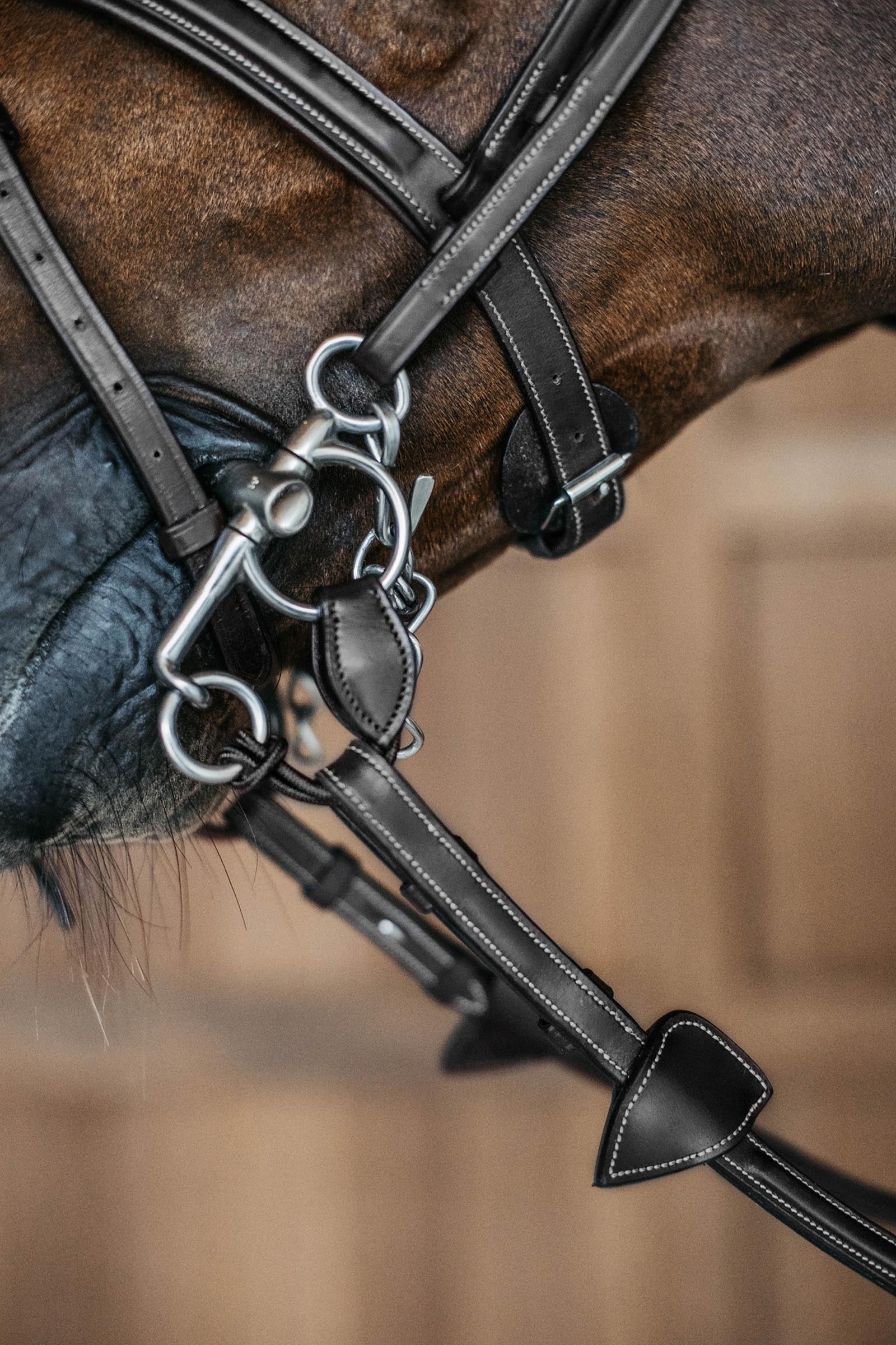 Dy'on Short Pelham Strap Horse Bits