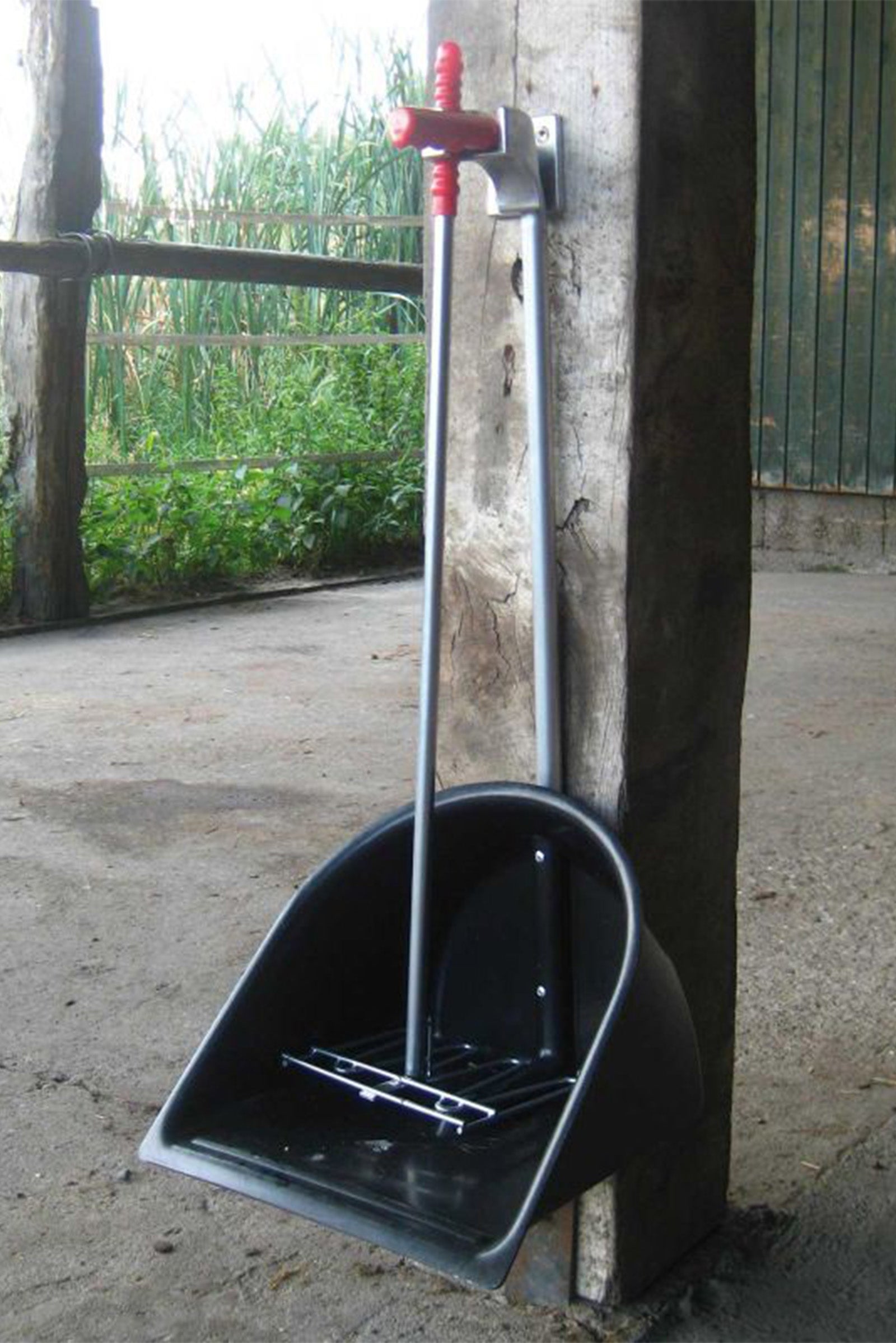Waldhausen Soporte para recogedor de bolas, metal Suministros de Establo