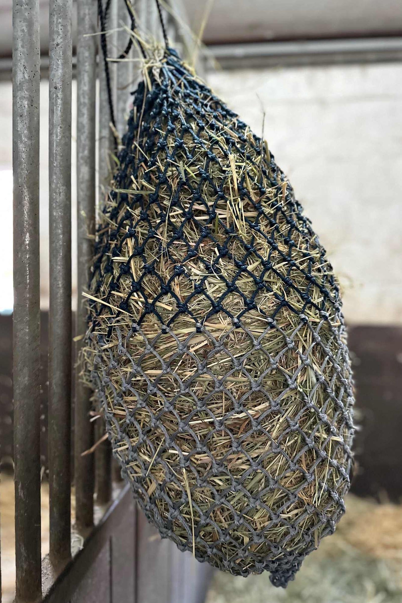USG 2-Color Hay Net, 3x3cm mesh Alimentación & Dar de Beber
