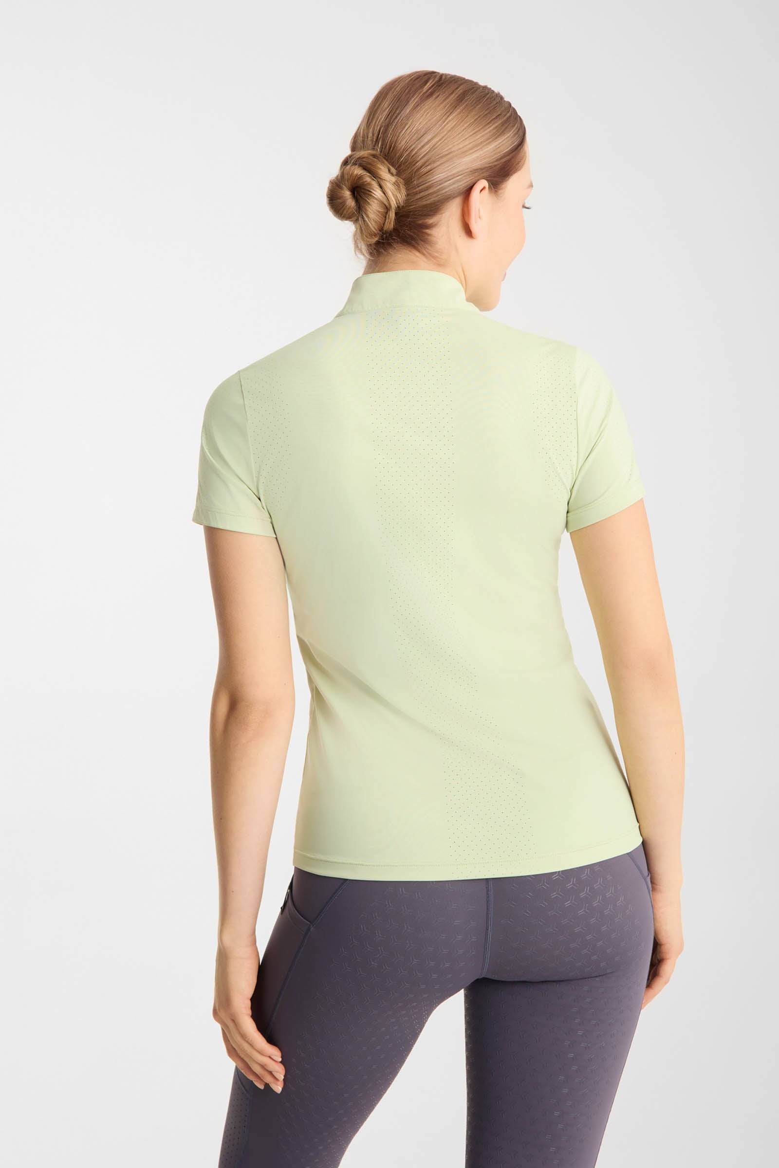 Horze Emmie Women´s Cooling Training Shirt, Short Sleeves Women’s Riding Clothing