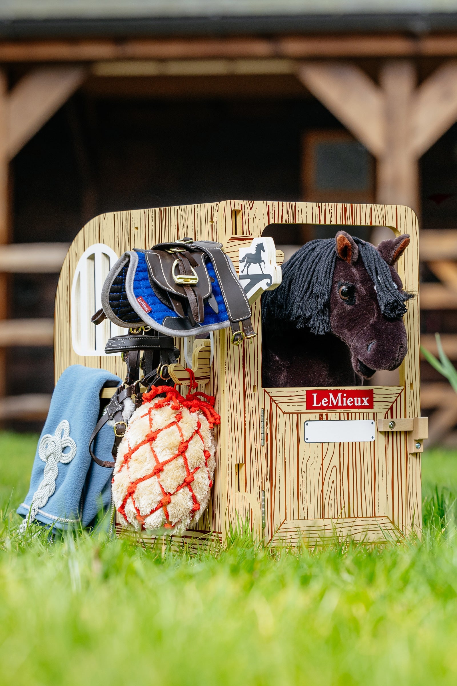LeMieux Wooden Stable Set For Toy Pony Gifts & Toys