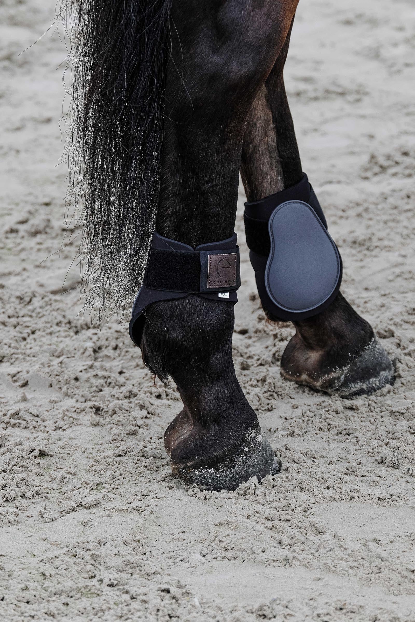 EQUITHÈME Tara Fetlock Boots Leg & Hoof Protection